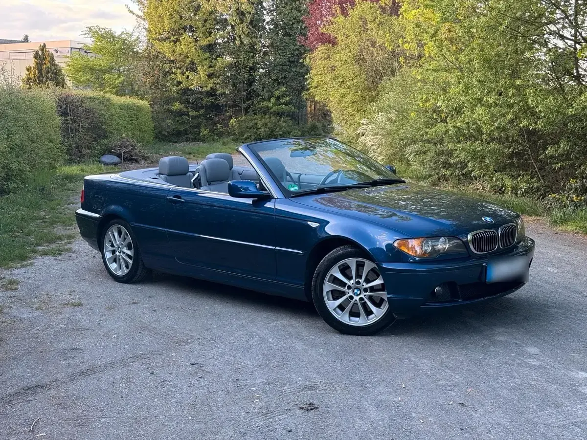 Gebraucht BMW 330 Cabriolet 231 PS (169 kW) 2004 Blau Cabrio