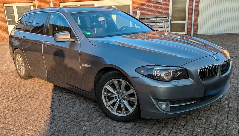 Gebraucht BMW 520 184 PS (135 kW) 2012 Grau Kombi