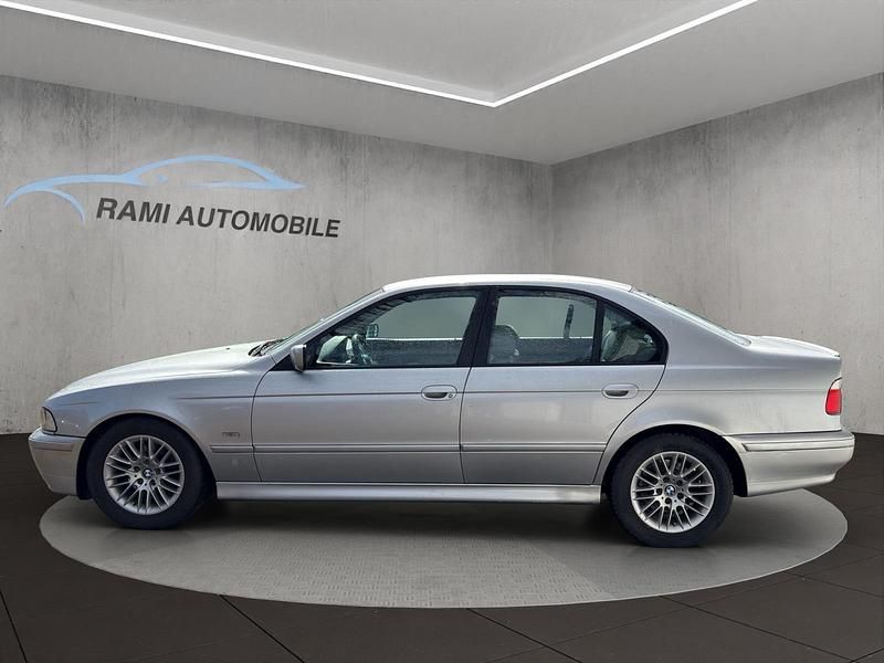 Gebraucht BMW 520 170 PS (125 kW) 2002 Silber Kombi