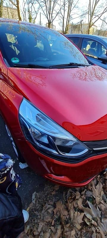 Rot Gebraucht 2019 Renault Clio IV LIMITED Limousine | 7.500 € - Bild 1/4