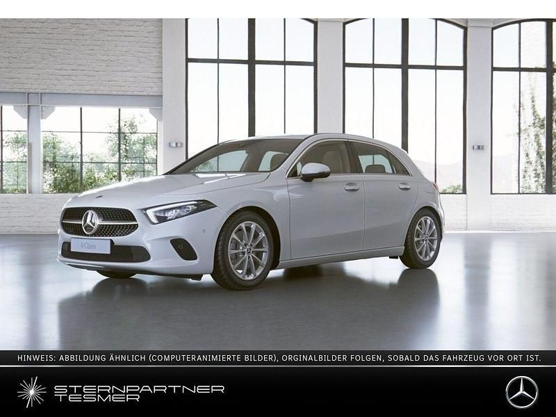 Unilack polarweiß Gebraucht 2020 Mercedes A220 Progressive Limousine | 25.900 € (Guter Preis) - Bild 1/3