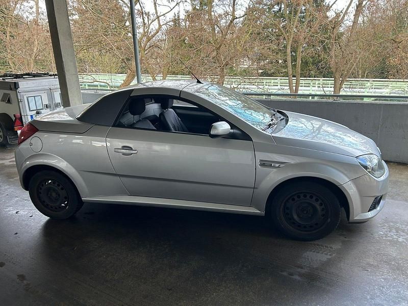 Gebraucht Opel Tigra 125 PS (91 kW) 2005 Grau Cabrio