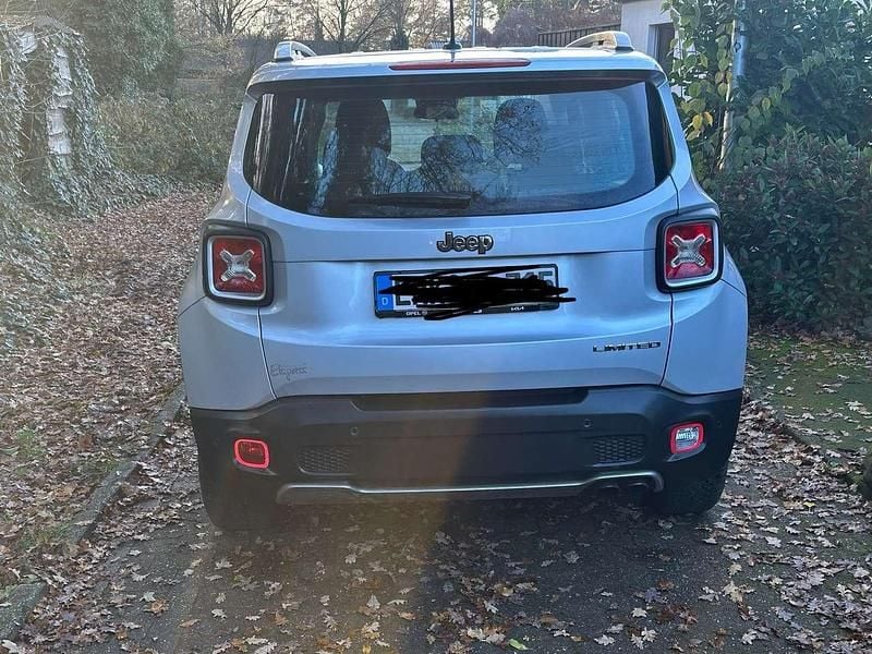 Gebraucht Jeep Renegade Limited 140 PS (102 kW) 2015 Grau SUV