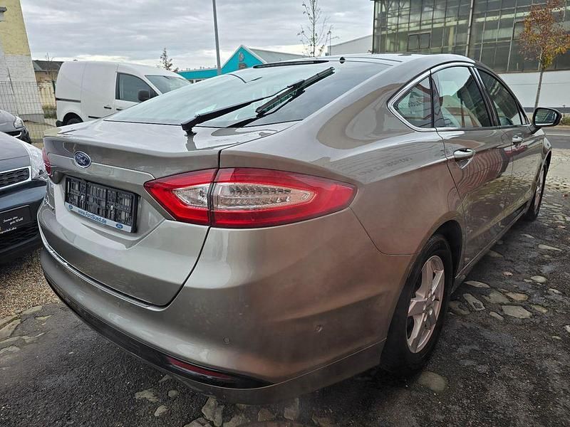 Gebraucht Ford Mondeo Titanium 160 PS (117 kW) 2018 Grau Limousine