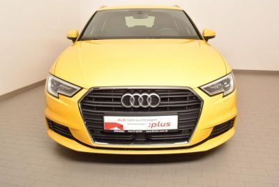 Gebraucht Audi A3 Sportback Comfort 116 PS (85 kW) 2019 Gelb Kleinwagen