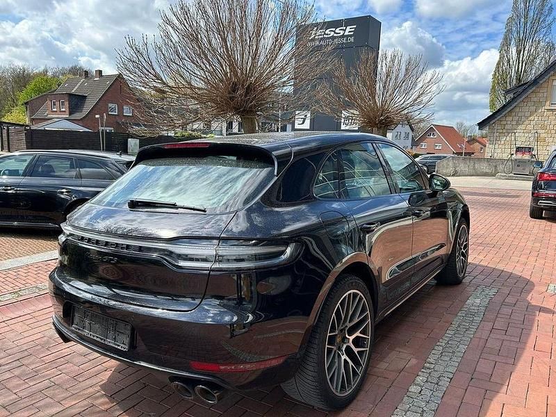 Gebraucht Porsche Macan GTS 381 PS (280 kW) 2020 Tiefschwarzmetallic (metallic) SUV