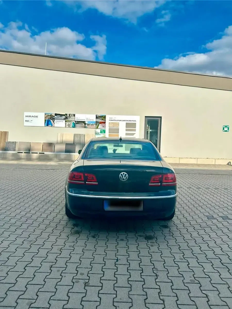 Usata VW Phaeton 244 CV (179 kW) 2007 Nero Berlina
