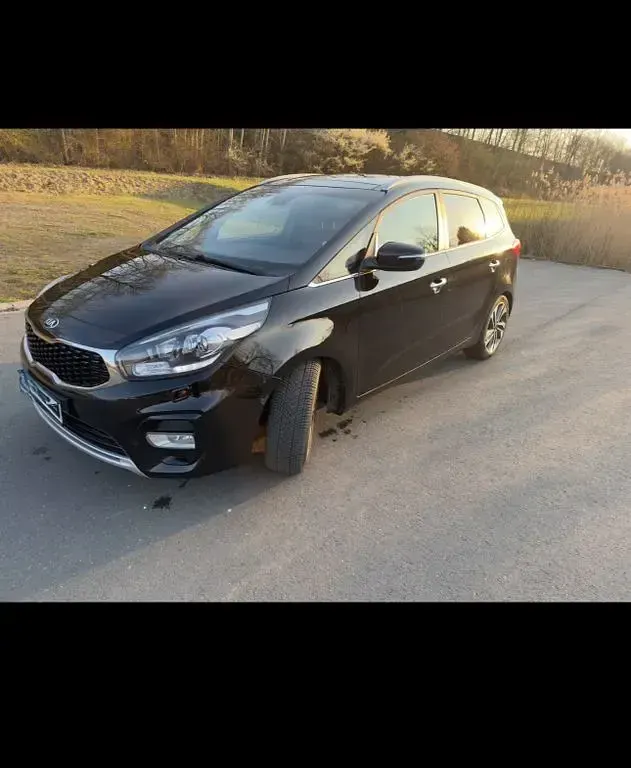 Gebraucht Kia Carens Spirit 141 PS (103 kW) 2017 Schwarz Van / Kleinbus