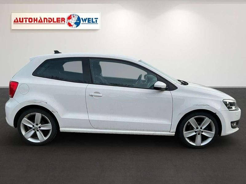 Gebraucht VW Polo Highline 90 PS (66 kW) 2010 Weiß Kleinwagen