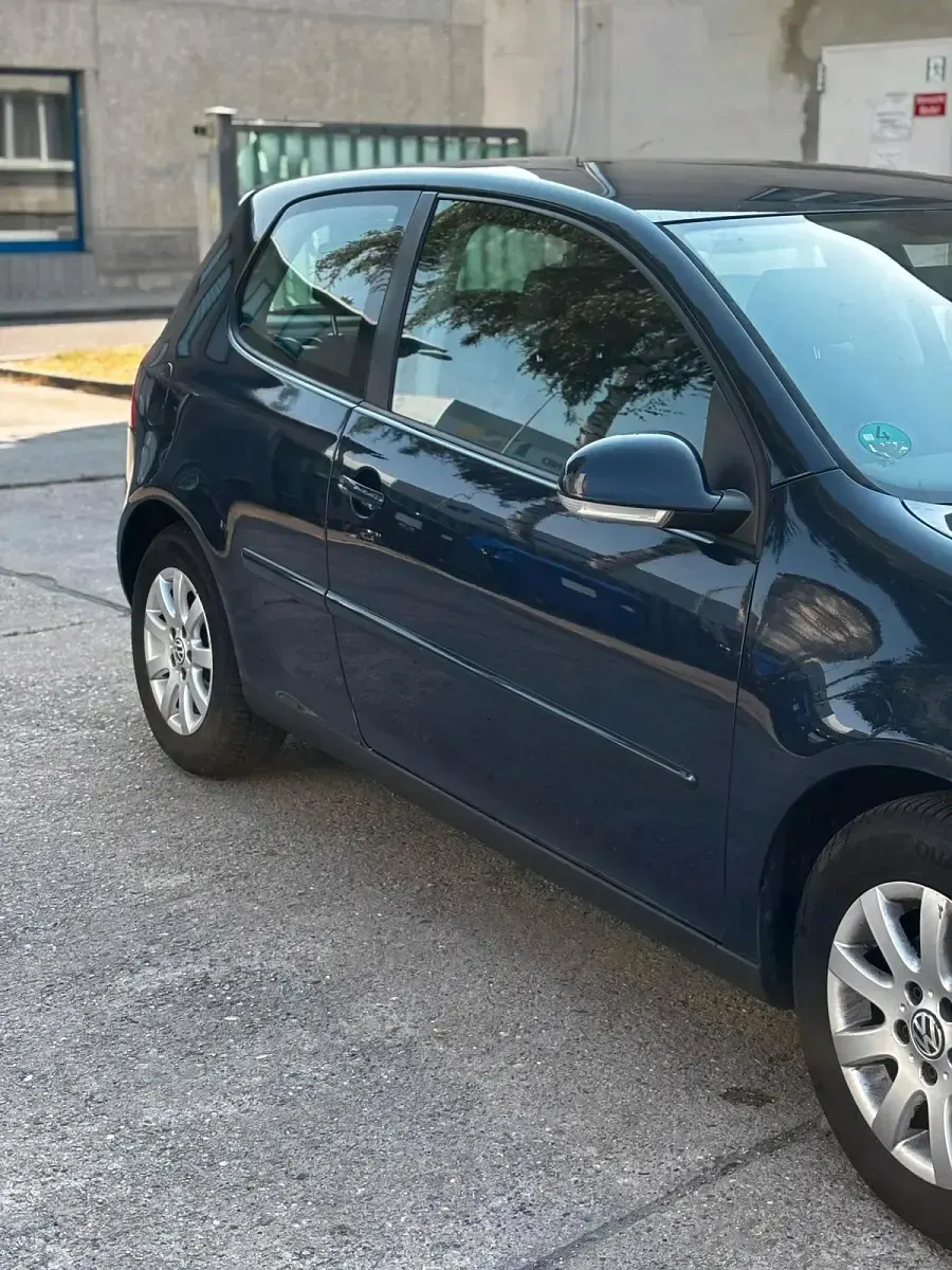 Gebraucht VW Golf VIII 116 PS (85 kW) 2025 Blau Kleinwagen