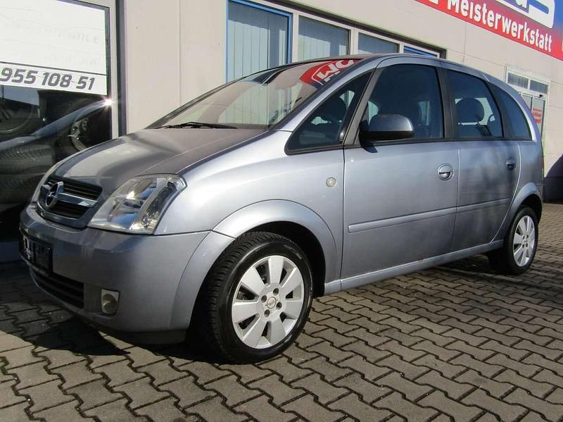 Lichtsilber metallic Gebraucht 2005 Opel Meriva Edition Van / Kleinbus | 2.490 € (Fairer Preis) - Bild 1/4