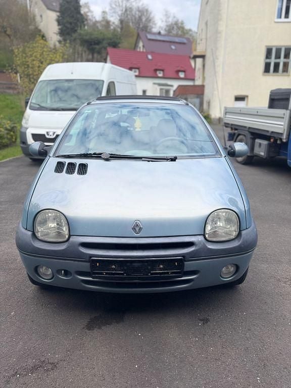 Second-hand Renault Twingo Expression 75 CP (55 kW) 2002 Albastru Hatchback
