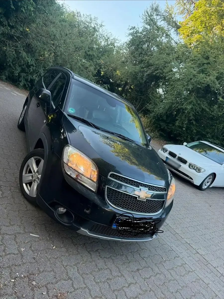 Gebraucht Chevrolet Orlando 163 PS (119 kW) 2013 Schwarz Van / Kleinbus