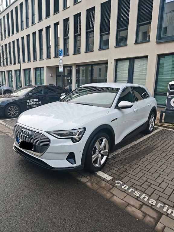 Gebraucht Audi e-tron S-Line 300 kW (408 PS) 2022 Weiß SUV