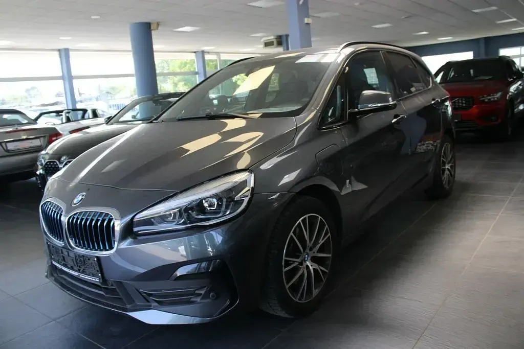 Gebraucht BMW 225 Active Tourer iPerformance 136 PS (100 kW) 2018 Grau Van / Kleinbus