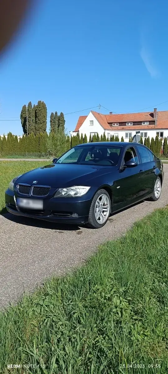 Gebraucht BMW 318 143 PS (105 kW) 2008 Blau Limousine