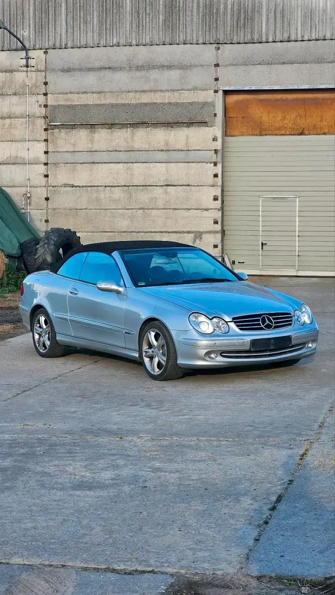 Gebraucht Mercedes CLK200 163 PS (119 kW) 2004 Silber Cabrio