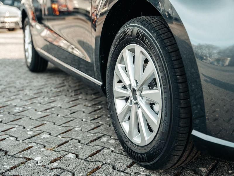 Neu Seat Ibiza Reference 80 PS (58 kW) 2026 Grau Limousine