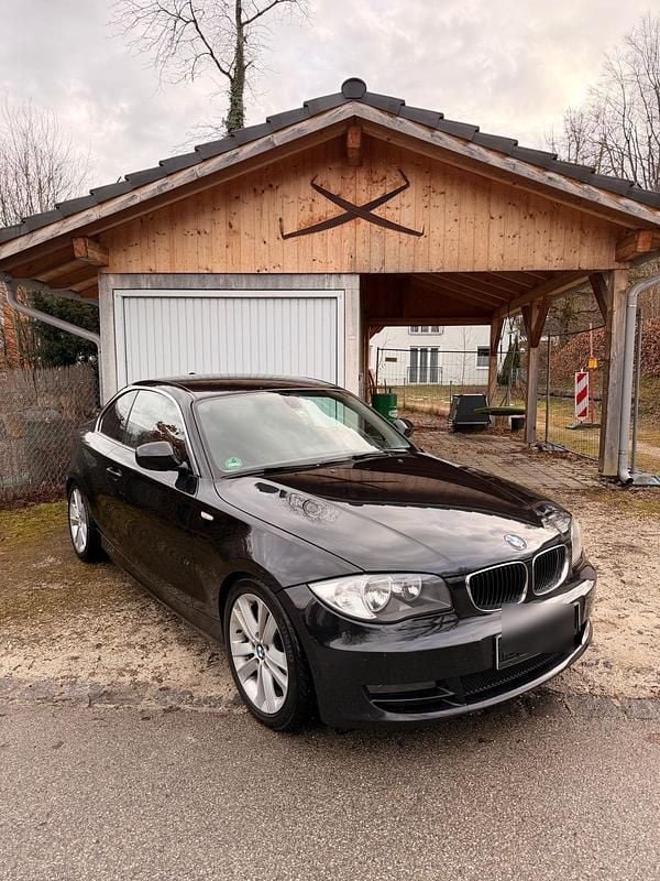 Gebraucht BMW 118 Coupé 140 PS (102 kW) 2010 Schwarz Coupé
