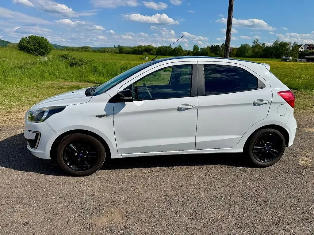 Gebraucht Ford Ka Plus 86 PS (63 kW) 2019 Weiß Kleinwagen