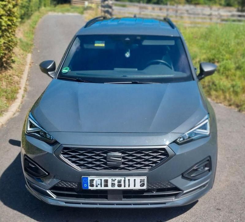 Grau Gebraucht 2021 Seat Tarraco FR SUV | 24.900 € (Superpreis) - Bild 1/4
