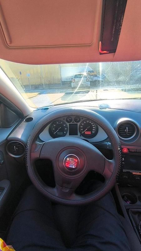 Gebraucht Seat Ibiza 85 PS (62 kW) 2008 Schwarz Kleinwagen