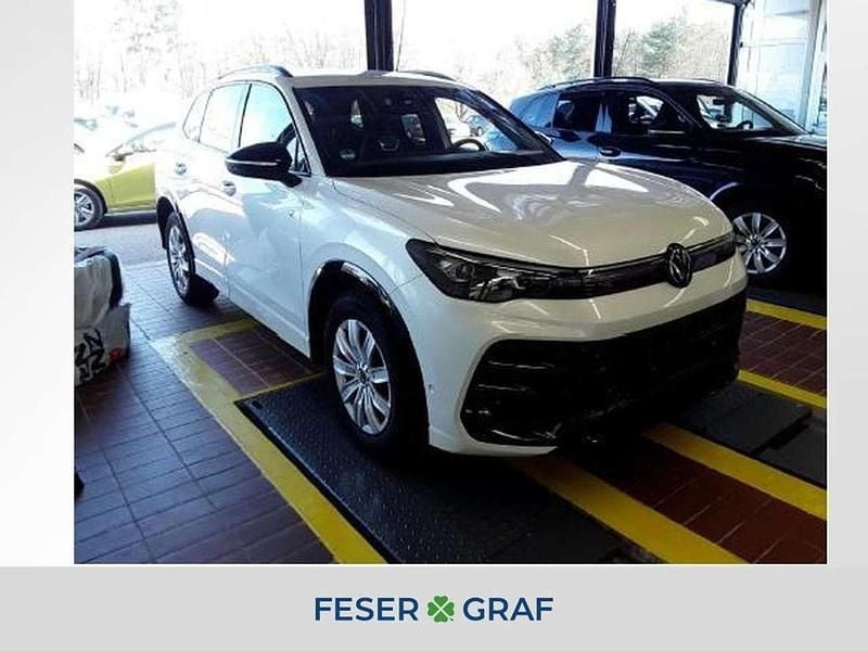 Oryxweiß perlmutteffekt Gebraucht 2024 VW Tiguan R-line SUV | 38.780 € (Guter Preis) - Bild 1/4