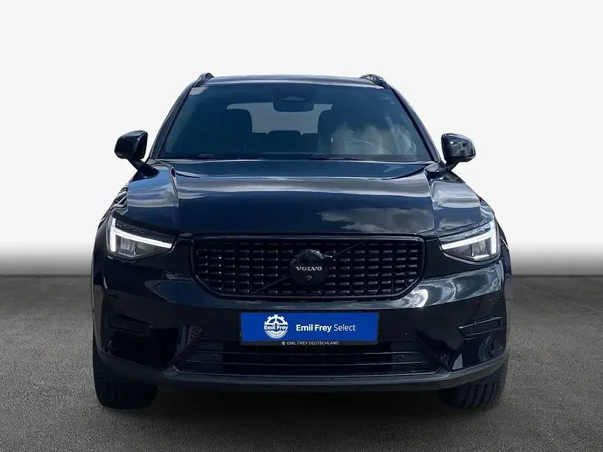 Gebraucht Volvo XC40 Plus 197 PS (144 kW) 2026 Onyx black metallic SUV