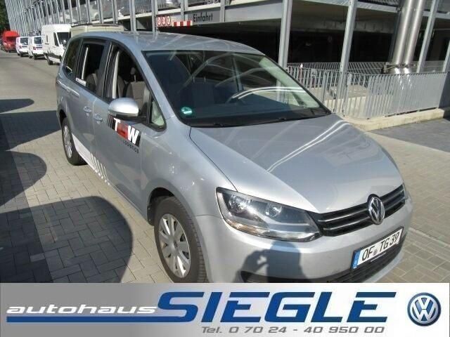 Gebraucht VW Sharan 140 PS (102 kW) 2013 Silber metallic Van / Kleinbus