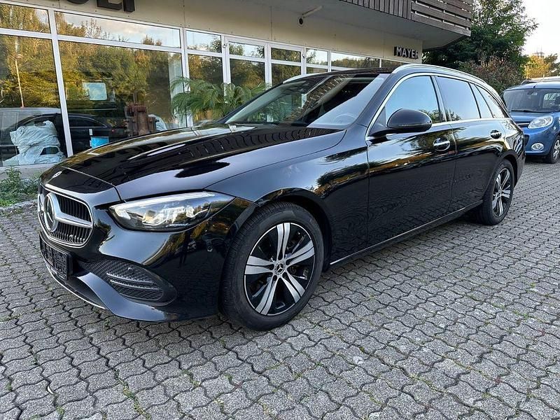 Schwarz Gebraucht 2022 Mercedes C220 Limousine | 22.950 € (Superpreis) - Bild 1/4