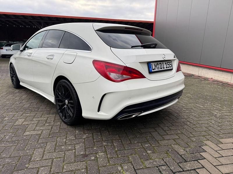 Gebraucht Mercedes CLA220 AMG 177 PS (130 kW) 2016 Weiß Limousine