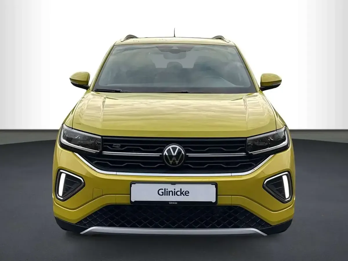 Gebraucht VW T-Cross R-line 150 PS (110 kW) 2025 Grape yellow SUV