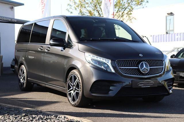Gebraucht Mercedes V300 AMG line 239 PS (175 kW) 2022 Grau (graphitgrau metallic dunkel mb) Van / Kleinbus