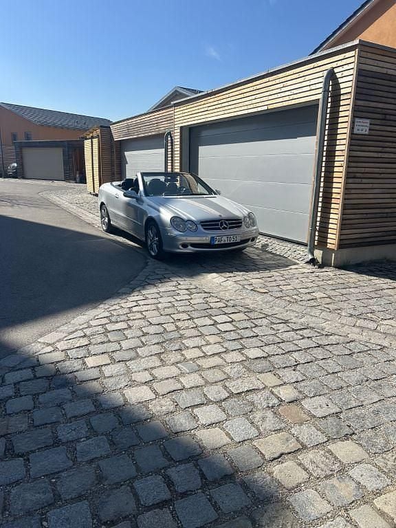 Silber Gebraucht 2006 Mercedes CLK200 Avantgarde Cabrio | 5.500 € (Superpreis) - Bild 1/4