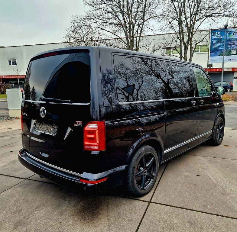 Gebraucht VW Multivan Highline 204 PS (150 kW) 2016 Schwarz Van / Kleinbus