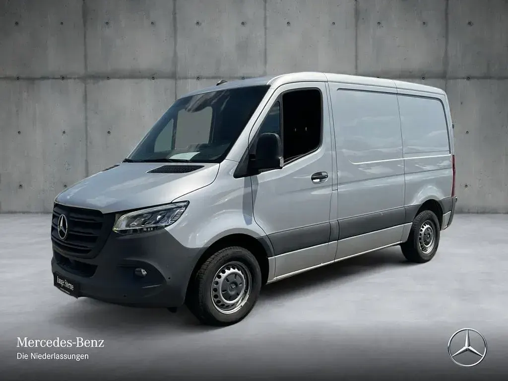 Gebraucht Mercedes Sprinter 143 PS (105 kW) 2021 Silber Van