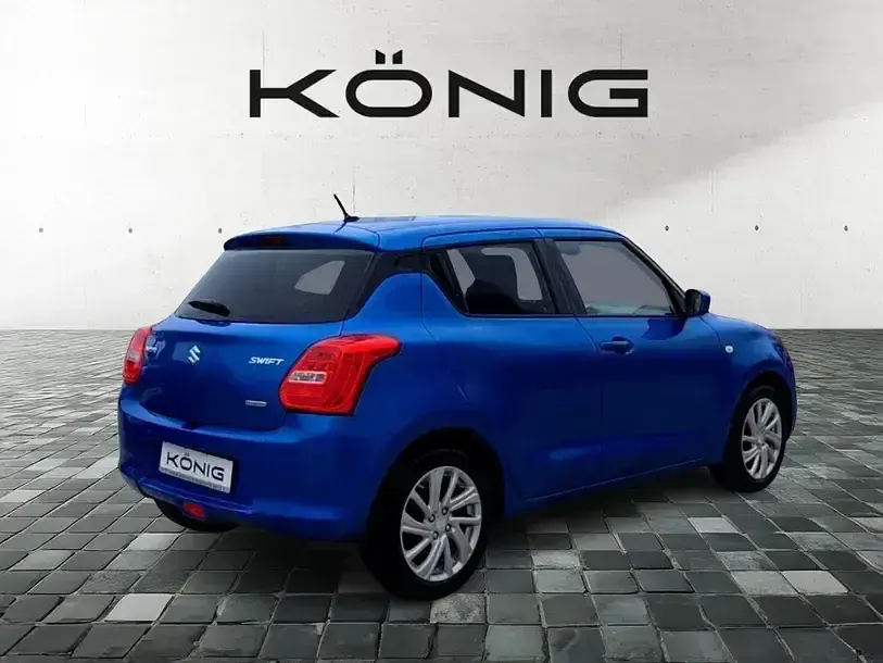 Używany Suzuki Swift 83 KM (61 kW) 2023 Niebieski Hatchback