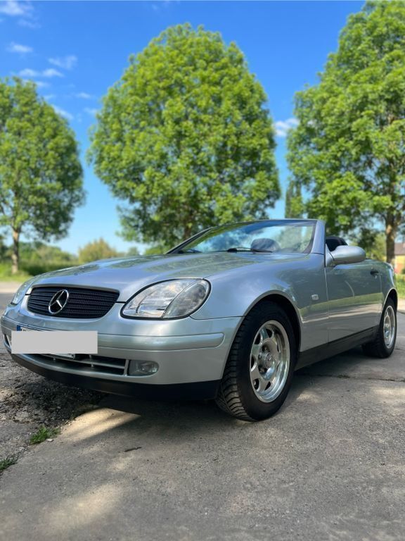 Silber Gebraucht 1999 Mercedes SLK200 Cabrio | 6.999 € (Fairer Preis) - Bild 1/4