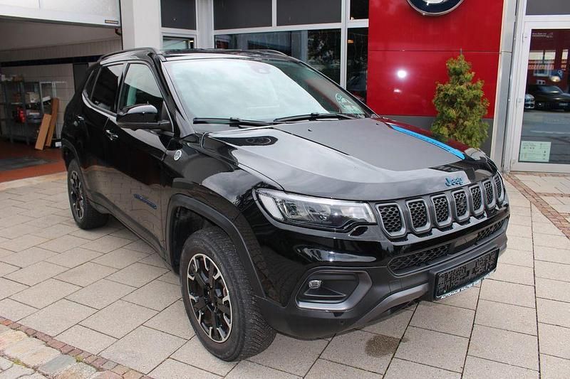 Schwarz Gebraucht 2022 Jeep Compass Trailhawk SUV | 23.900 € (Superpreis) - Bild 1/4