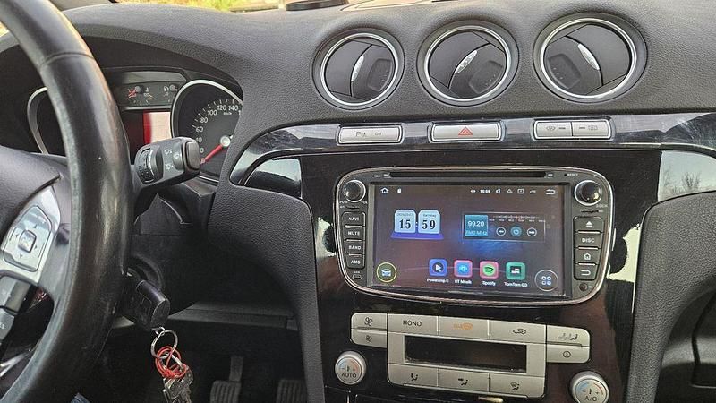 Gebraucht Ford Galaxy Ghia 140 PS (102 kW) 2010 Blau Van / Kleinbus