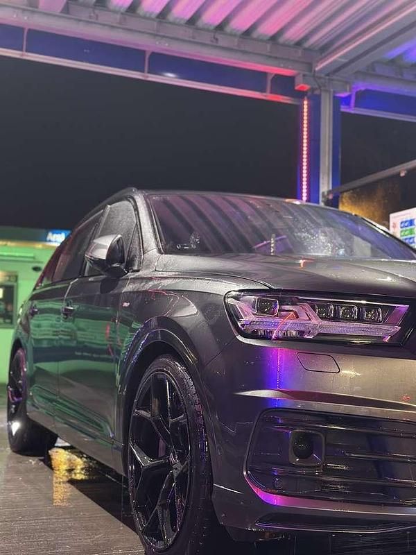 Gebraucht Audi Q7 Comfort 272 PS (200 kW) 2018 Grau SUV