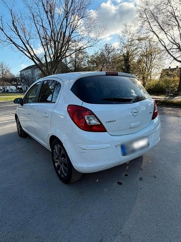 Gebraucht Opel Corsa Edition 75 PS (55 kW) 2010 Weiß Kleinwagen