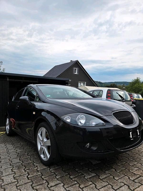 Gebraucht Seat Leon 102 PS (75 kW) 2007 Schwarz Kleinwagen