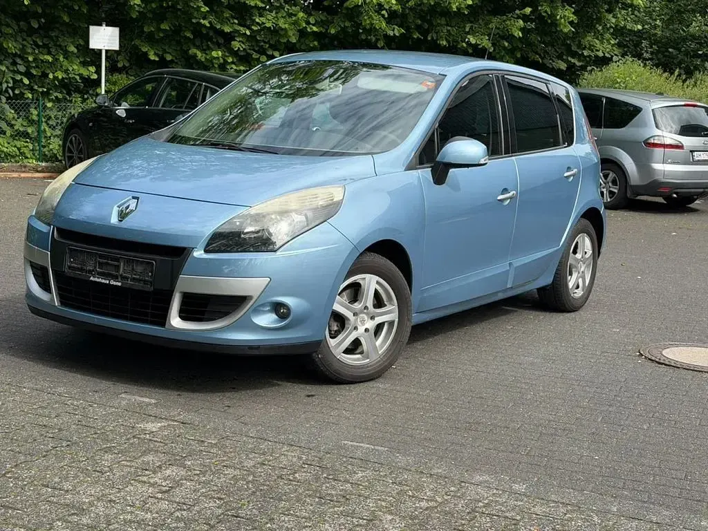 Gebraucht Renault Scénic III Dynamique 110 PS (80 kW) 2010 Blau Limousine