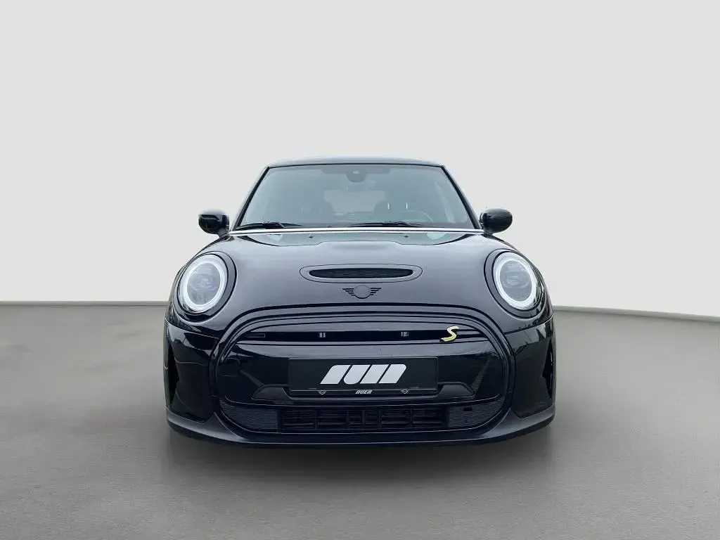 Gebraucht Mini Cooper SE 135 kW (184 PS) 2021 Schwarz Kleinwagen