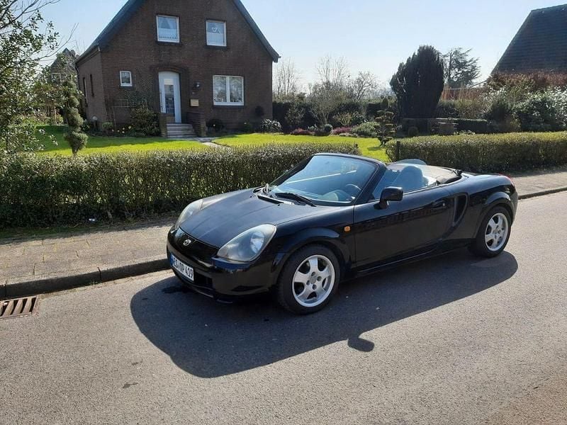 Gebraucht Toyota MR2 140 PS (102 kW) 2000 Schwarz Cabrio