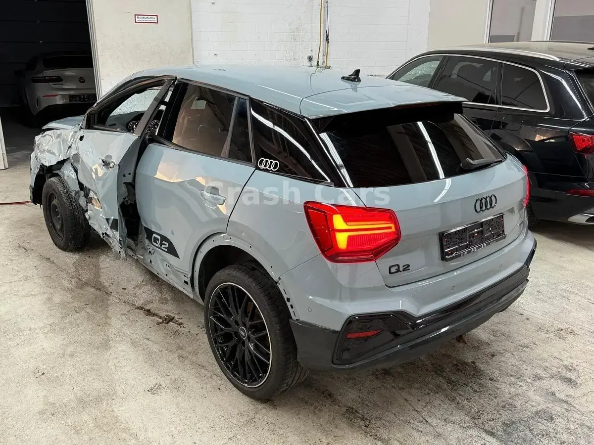 Gebraucht Audi Q2 Edition .1 190 PS (139 kW) 2022 Grau SUV