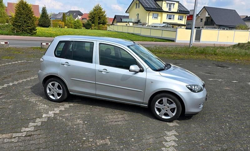 Second-hand Mazda 2 85 CP (62 kW) 2005 Argintiu Hatchback