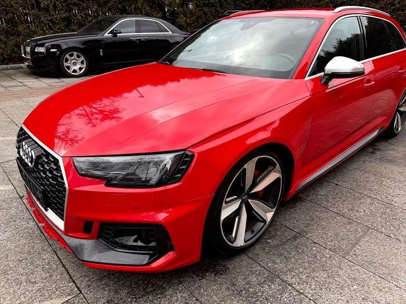 Gebraucht Audi RS4 Sport 450 PS (330 kW) 2017 Rot Kombi