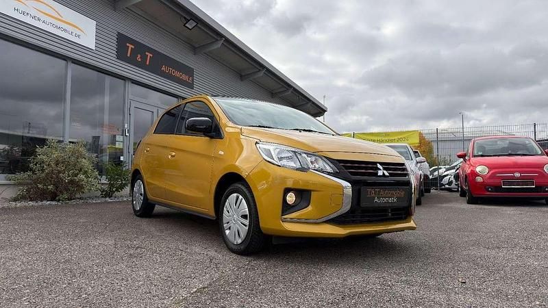 Gold Gebraucht 2021 Mitsubishi Space Star Spirit+ Kleinwagen | 12.990 € (Etwas zu teuer) - Bild 1/4